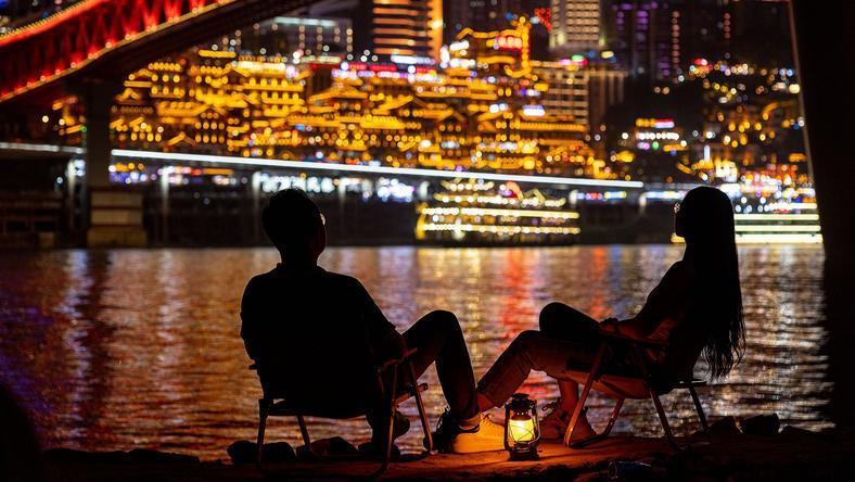 泰国人挤爆重庆